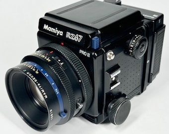 Vintage Mamiya RZ67 PRO II Medium Format Film Camera W Vintage Mamiya RZ67 PRO II Medium Format Film Camera W