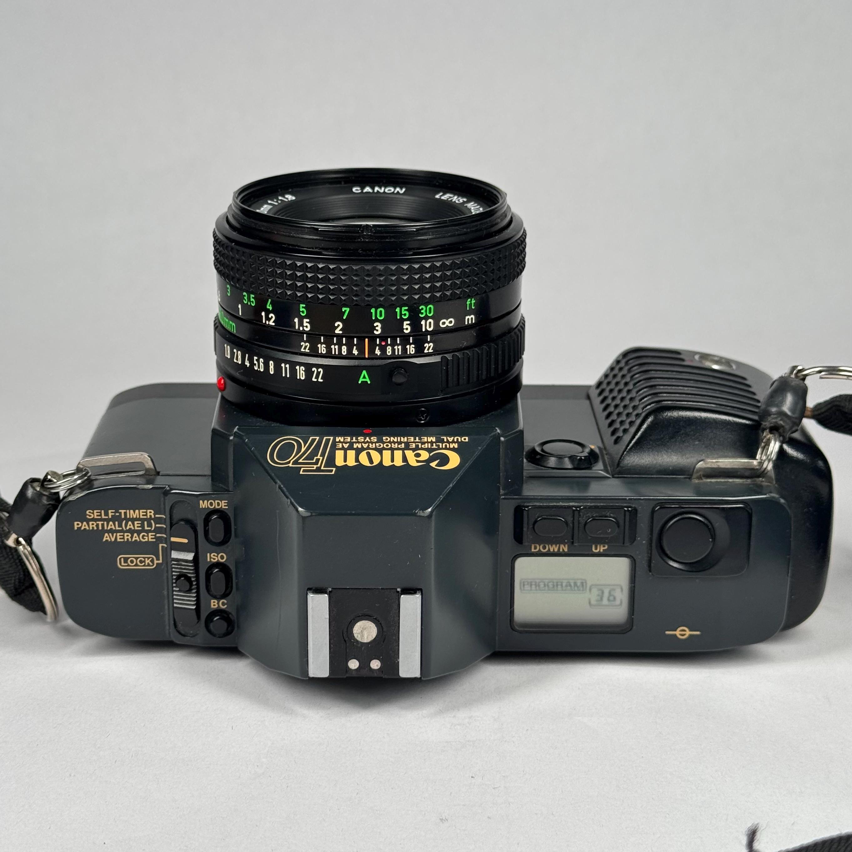 ヴィンテージ Canon T70 35 mm フィルム一眼レフカメラ（FD 50 mm f