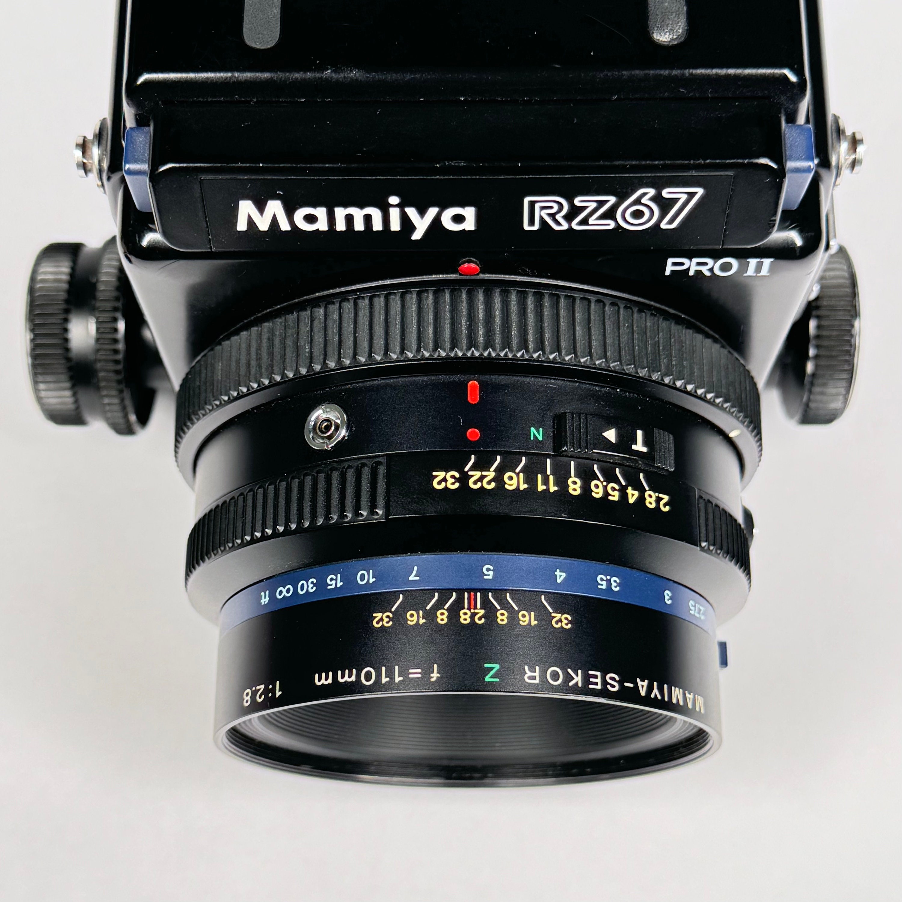 Vintage Mamiya RZ67 PRO II Medium Format Film Camera W Vintage Mamiya RZ67 PRO II Medium Format Film Camera W
