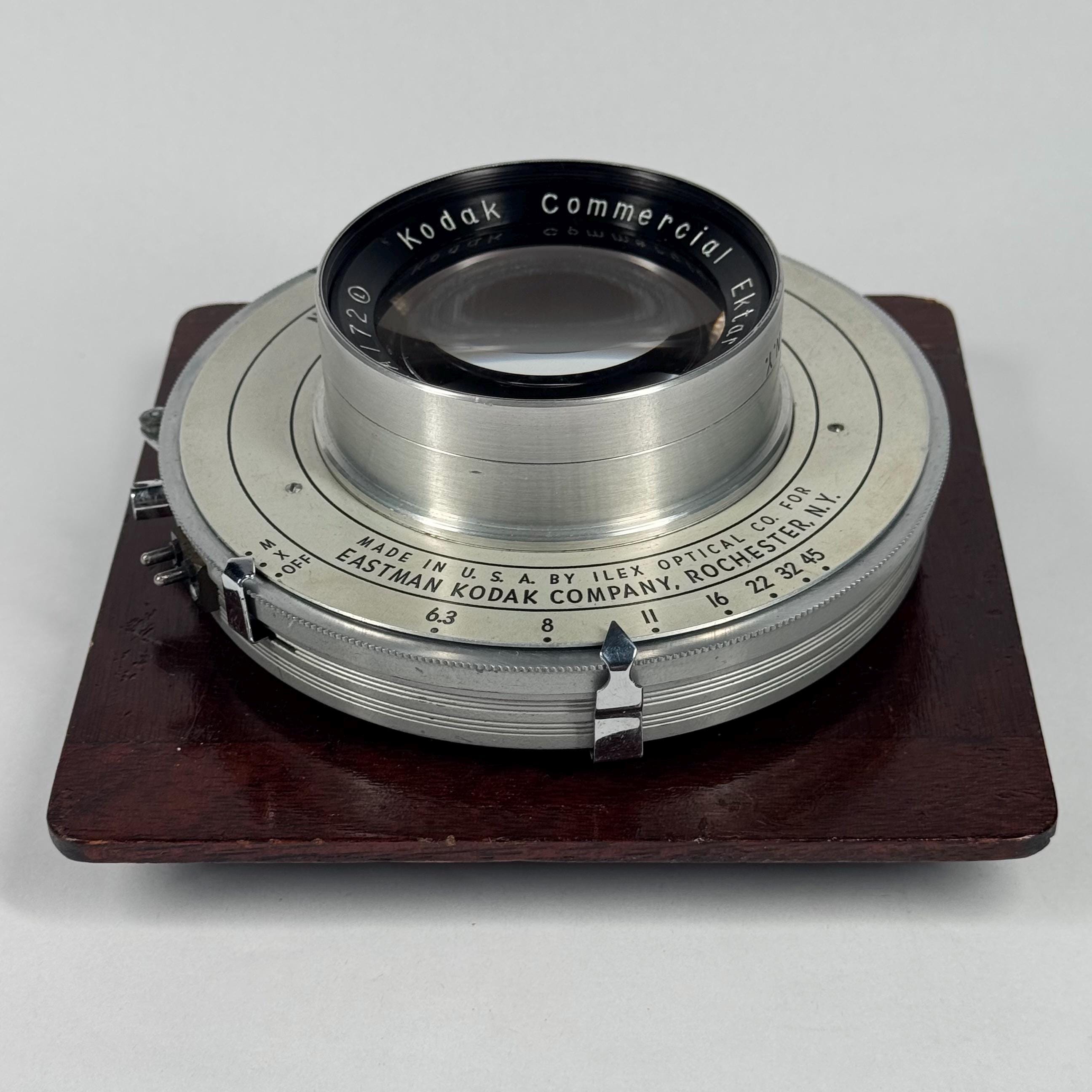 Kodak Commercial Ektar 14-in, F/6.3 Large Format Lens in No 5