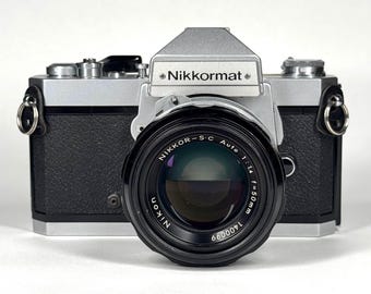 Vintage Nikkormat FT2 35mm SLR film camera w/ 50mm f/1.4 Prime Lens