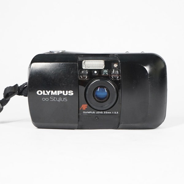 Appareil photo argentique Olympus Infinity Stylus AF (MJU I) 35 mm f/3,5 à objectif principal