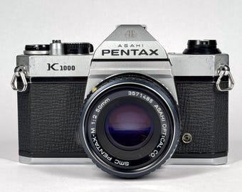 ヴィンテージ Canon T70 35 mm フィルム一眼レフカメラ（FD 50 mm f