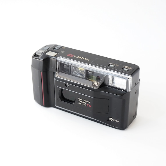 京セラTD Carl Zeiss Tessar 3.5/35 T* Yashica T Carl Zeiss Tessar f3.5 35mm - Quick Review - YouTube