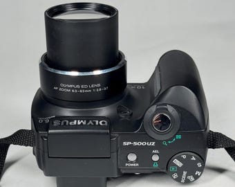 Vintage Olympus SP-500UZ Superzoom 6-megapixel Point-and-shoot