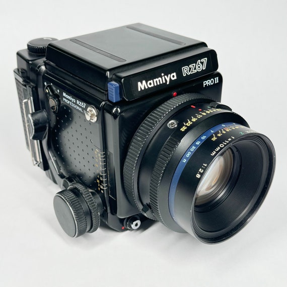 Vintage Mamiya RZ67 PRO II Medium Format Film Camera W Vintage Mamiya RZ67 PRO II Medium Format Film Camera W