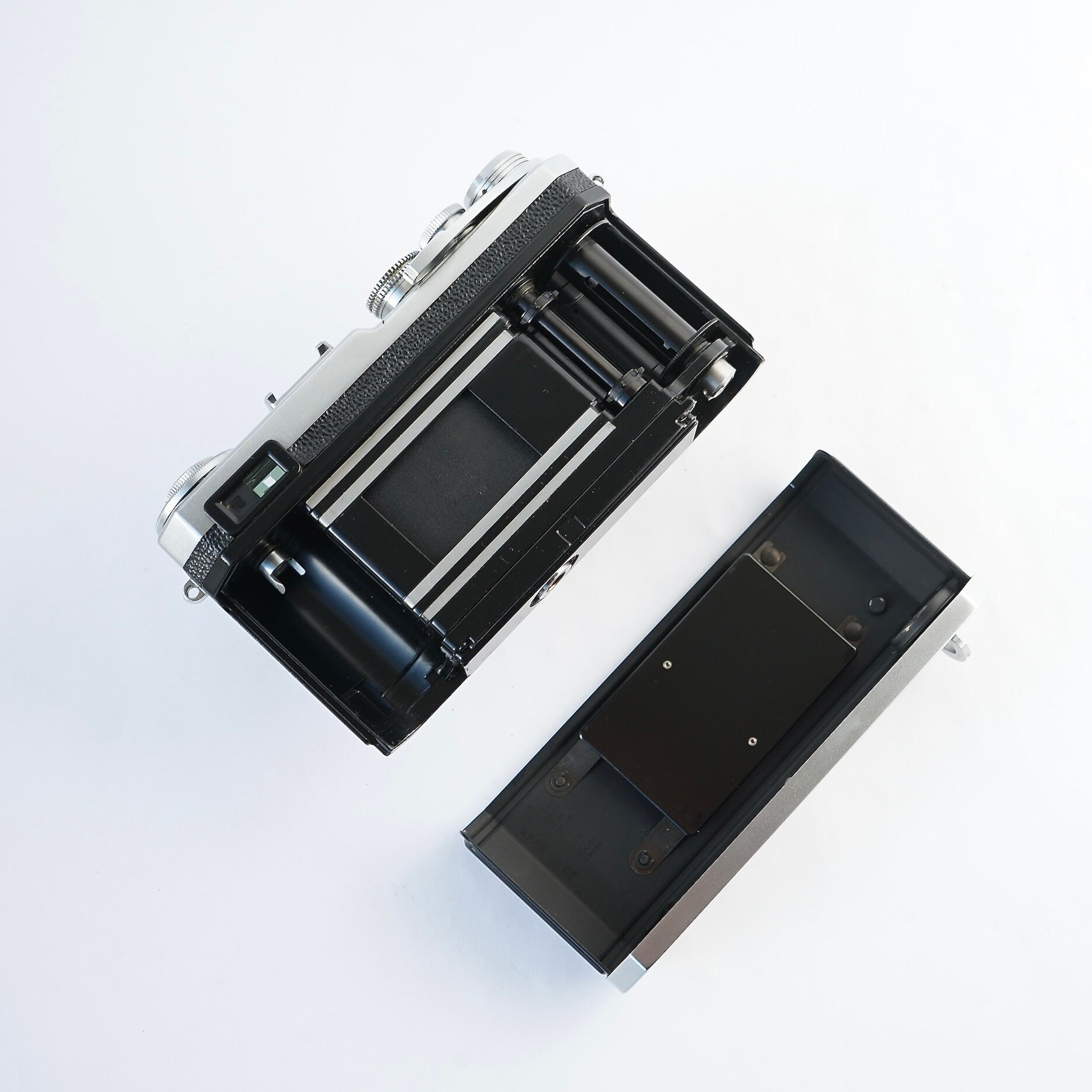 SUNPAK SP1000 収納式ファインダーカメラ 2台 デッドストック 昭和 SUNPAK SP1000 収納式ファインダーカメラ 2台 デッドストック
