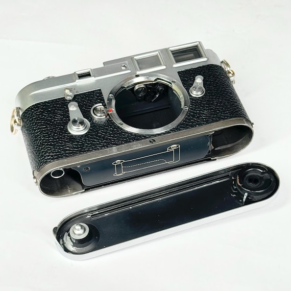 フィルムカメラ Leica M3 Vintage Leica M3 Single Stroke 35mm Film Rangefinder Camera