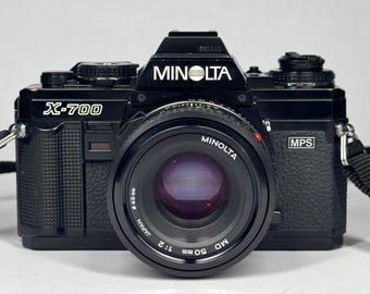 Vintage 80's MINOLTA X-700 35mm SLR Film Camera w/ MD Rokkor-X 50mm f/2 prime lens