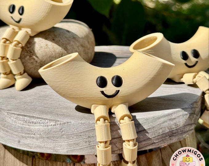 Articulated Macaroni Figurine: Kawaii Pasta Desk Buddy, Chowmigos Collectible Food Toy