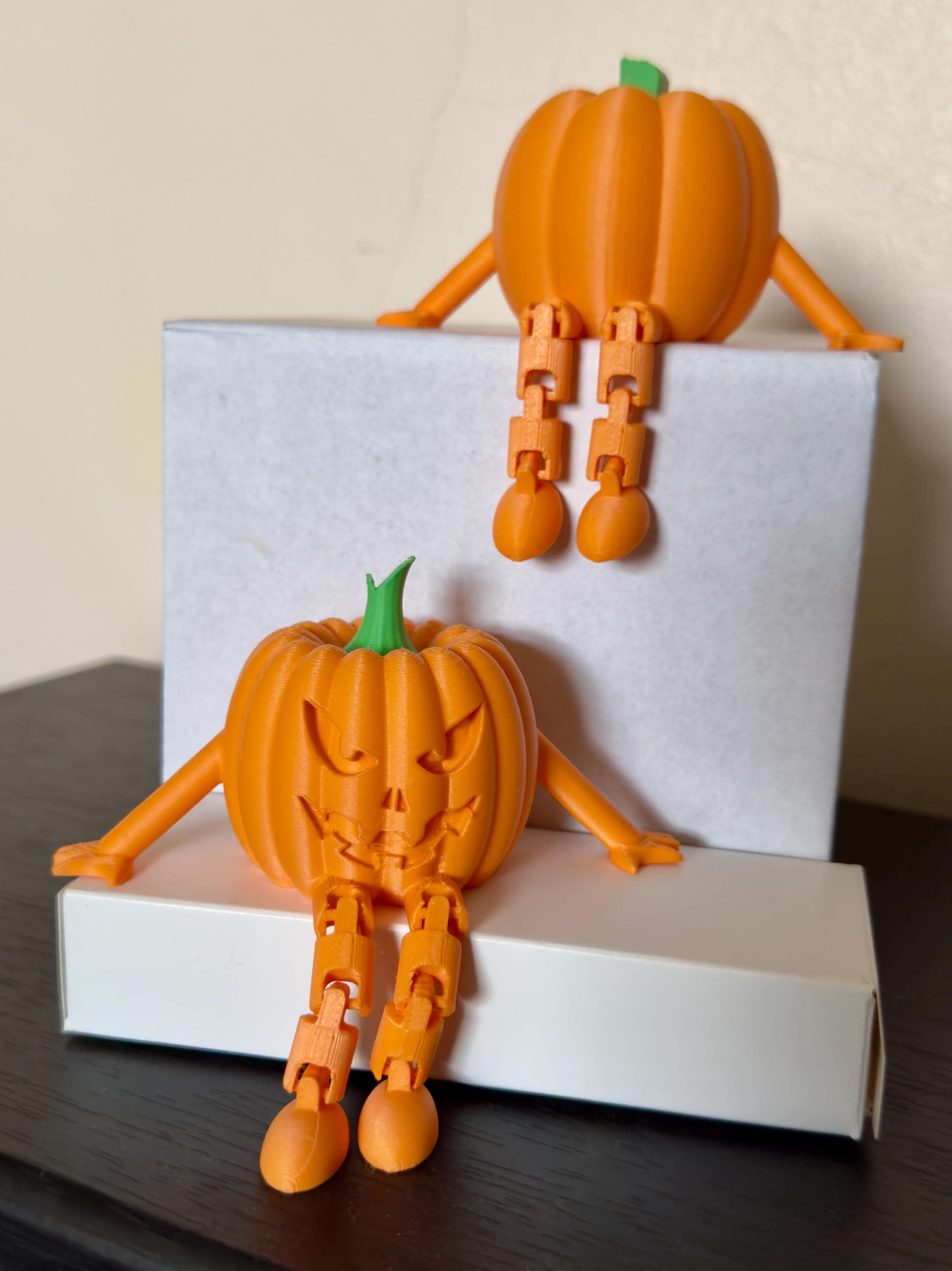 カボチャの置物：かわいいハロウィンのデスクデコレーション - Etsy 日本