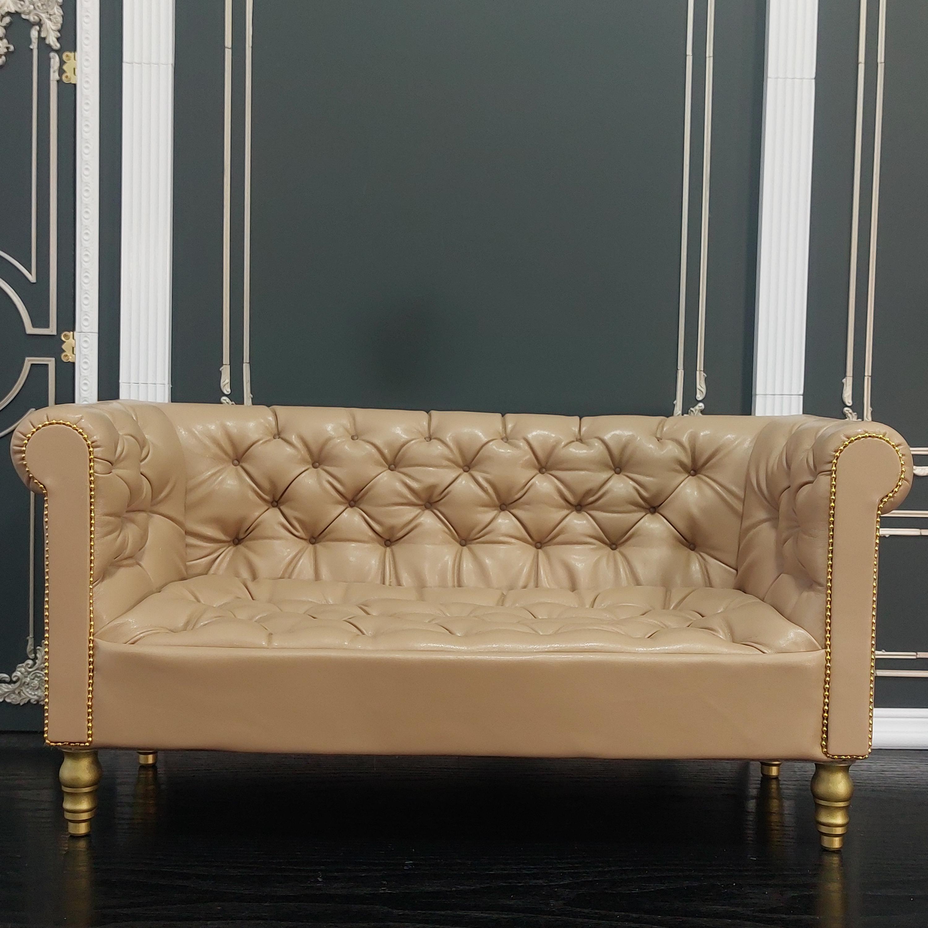 1/4 Chesterfield Sofa Kunstleder, beige, für 16″-18″ Puppen, BJD Möbel
