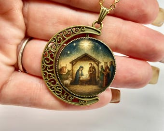 Collar de la Natividad con Luna Creciente – Colgante del Niño Jesús – Joyería Navideña de la Sagrada Familia – Cadena bañada en oro – Joyería Espiritual