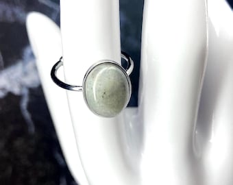 Anillo de labradorita con diseño llamativo: joyería bohemia ajustable de acero inoxidable