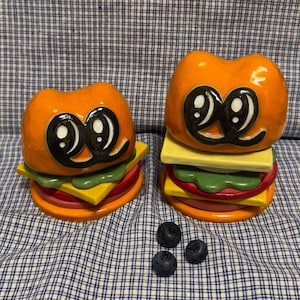 Handmade Ceramic Burger Coaster Set: Fun Foodie Kitchen Decor