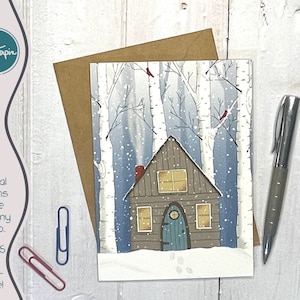 Notitiekaart hut Snowy Woods - blanco binnenkant voor gepersonaliseerde berichten - gefeliciteerd, gefeliciteerd | Cottage-kernontwerp | A7- of A2-formaat