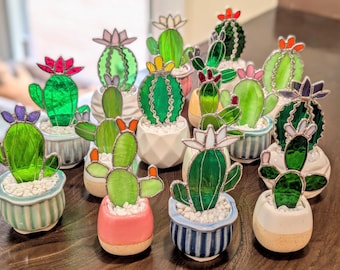Figurine décorative de cactus fleuri en vitrail 3D, faite à la main