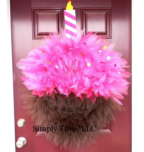 Items similar to Extra Large Cupcake Wreath on Etsy