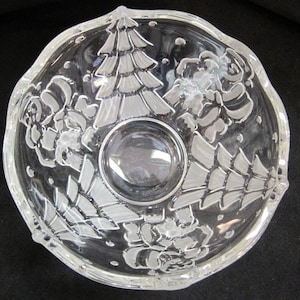 Gorham Holiday Traditions North Pole Express Santa Bowl