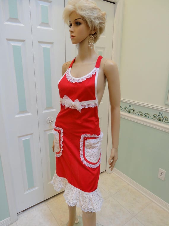 Red Linen Holiday Apron: White Lace Trim, Ruffled Hem - Etsy