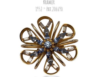 KRAMER NEW YORK Vtg patented Brooch Sky Blue and Clear crystal rhinestones - Exquisite flower design - Rare High End Kramer  - Art.385/6