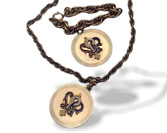 Fantastic chunky Twisted chain  w/large enameled Monogram/Letters disk Charm Bracelet and Necklace set - Art.261/6