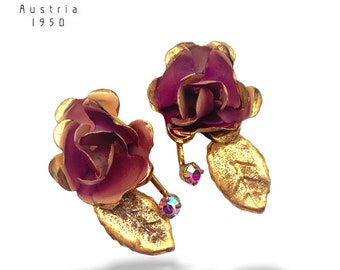 Fabulous AUSTRIA mauve pink enameled Rose flower w/sparkling AB chaton and gold  Leaves Vintage Clip Earrings - art.211/6