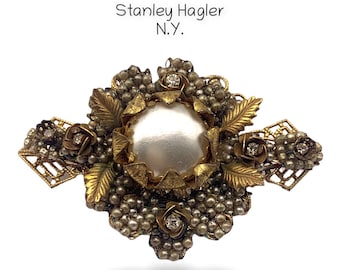 Stanley Hagler Pearl, Cabochon & Rhinestone Brooch in an exciting floral creation, remarkable and luxurious, highly collectible - Art.860/5