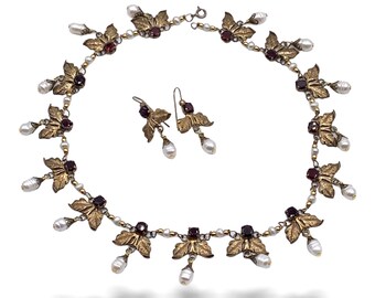 Fine Antique Victorian 925 silver 9k gold plated, Pearls  and Garnet necklace and earring set - circa 1900s for collection - art.04/4  -