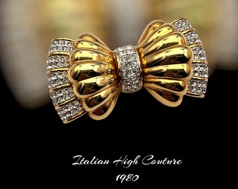 Adorable super chic Bow /Ribbon Brooch with sparkling Crystals and glossy gold plated- Classy style jewellery - Art.739/6