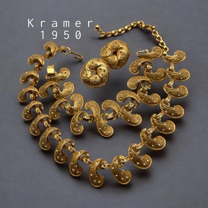 KRAMER - rare Clear Rhinestone Texture Gold Tone Necklace, Bracelet, Earrings Set- top quality demi set for collection- art.50/4 -
