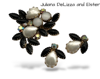 1950 Juliana D & E brooch and earrings set- splendor in black and white-So beautifully feminine--Art.744/2-