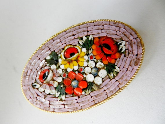 Vintage Italian 1950 - fabulous micro mosaic brooc