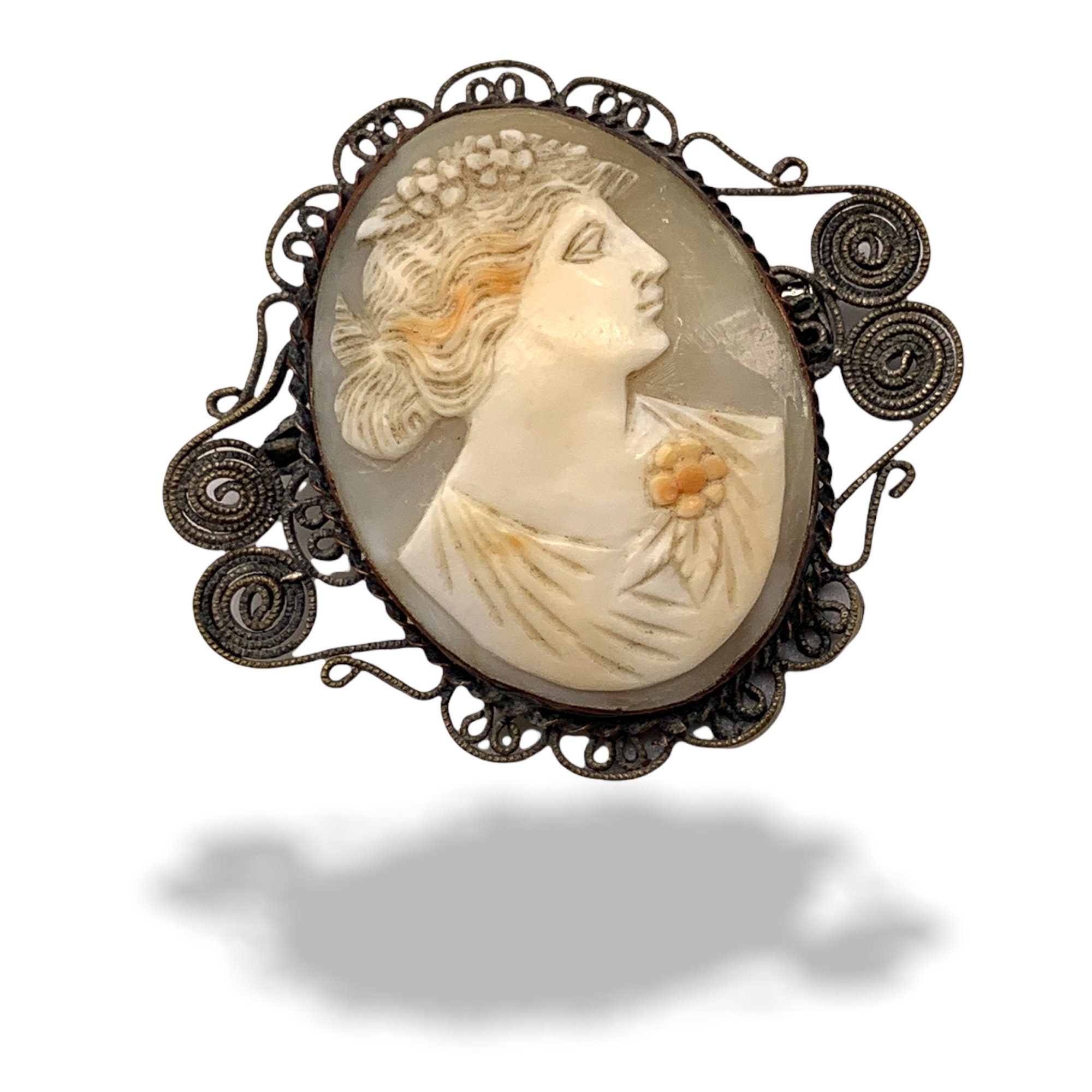 1940s Splendid and Ancient Italian Cameo Brooch - Genuine Shell
