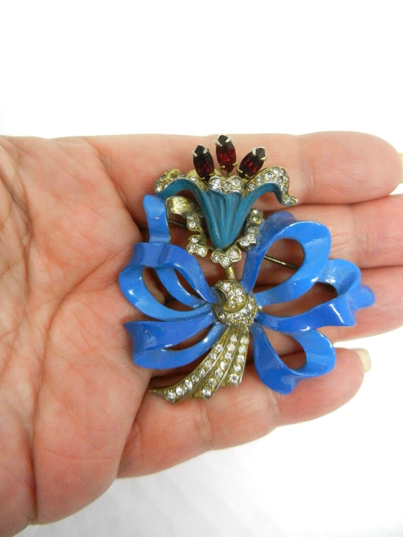 1940's Early REJA Lily brooch pin  - Enameled lar… - image 3