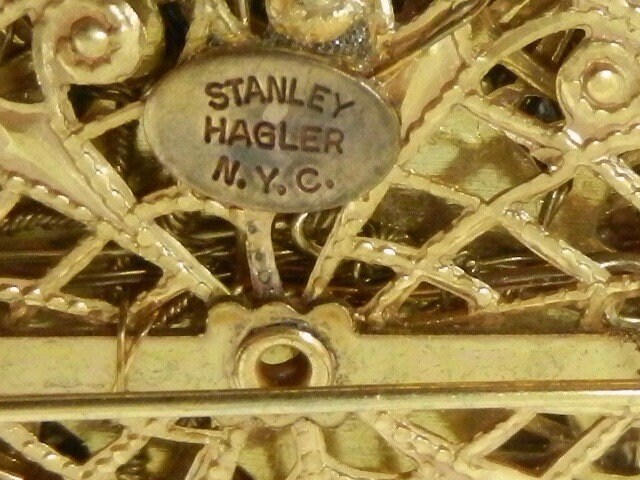 スタンレー ハグラーのパール、カボション、ラインストーンのブローチ