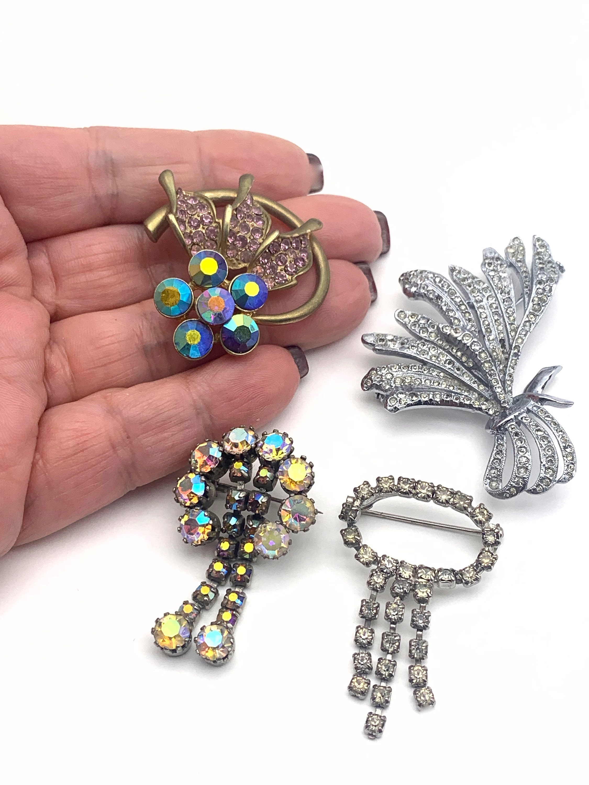 Four 1950s Vintage Brooches in Diamantè and Borealis Flashes
