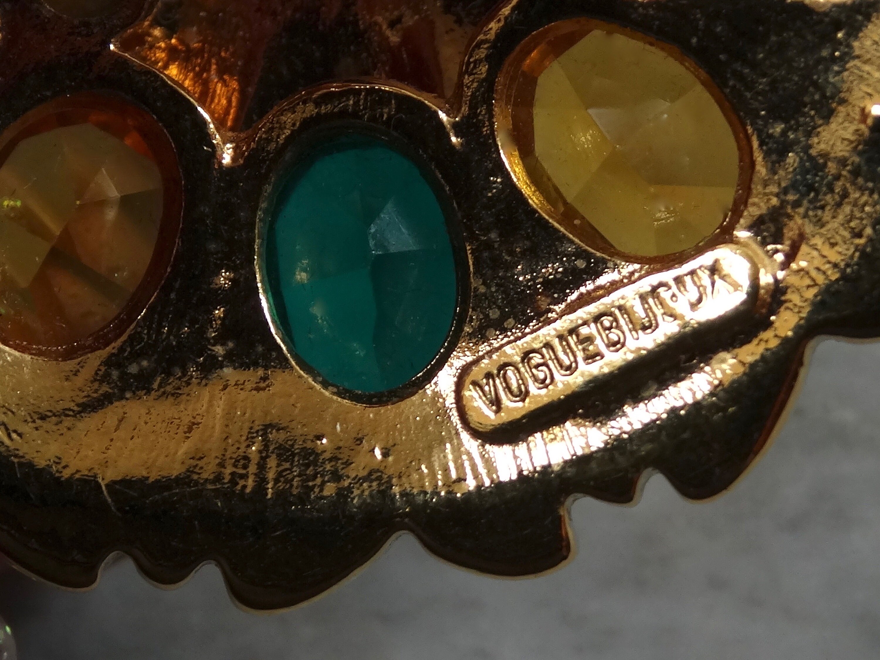 VOGUE BIJOUX♡vogue bijoux♡ヴィンテージブローチ♡ Gorgeous VOGUE BIJOUX Domed Layered Brooch - Hight-end