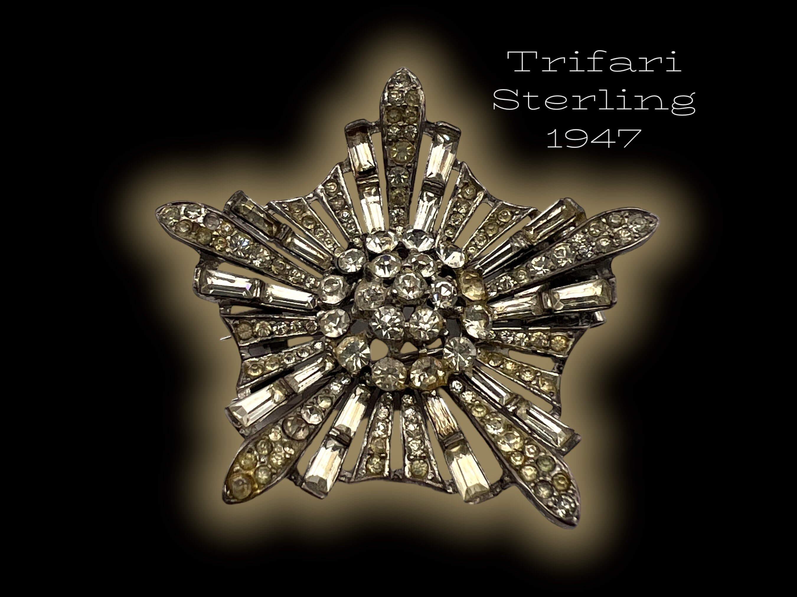 Vintage Crown Trifari Rhinestone Encrusted Celestial Star 2 