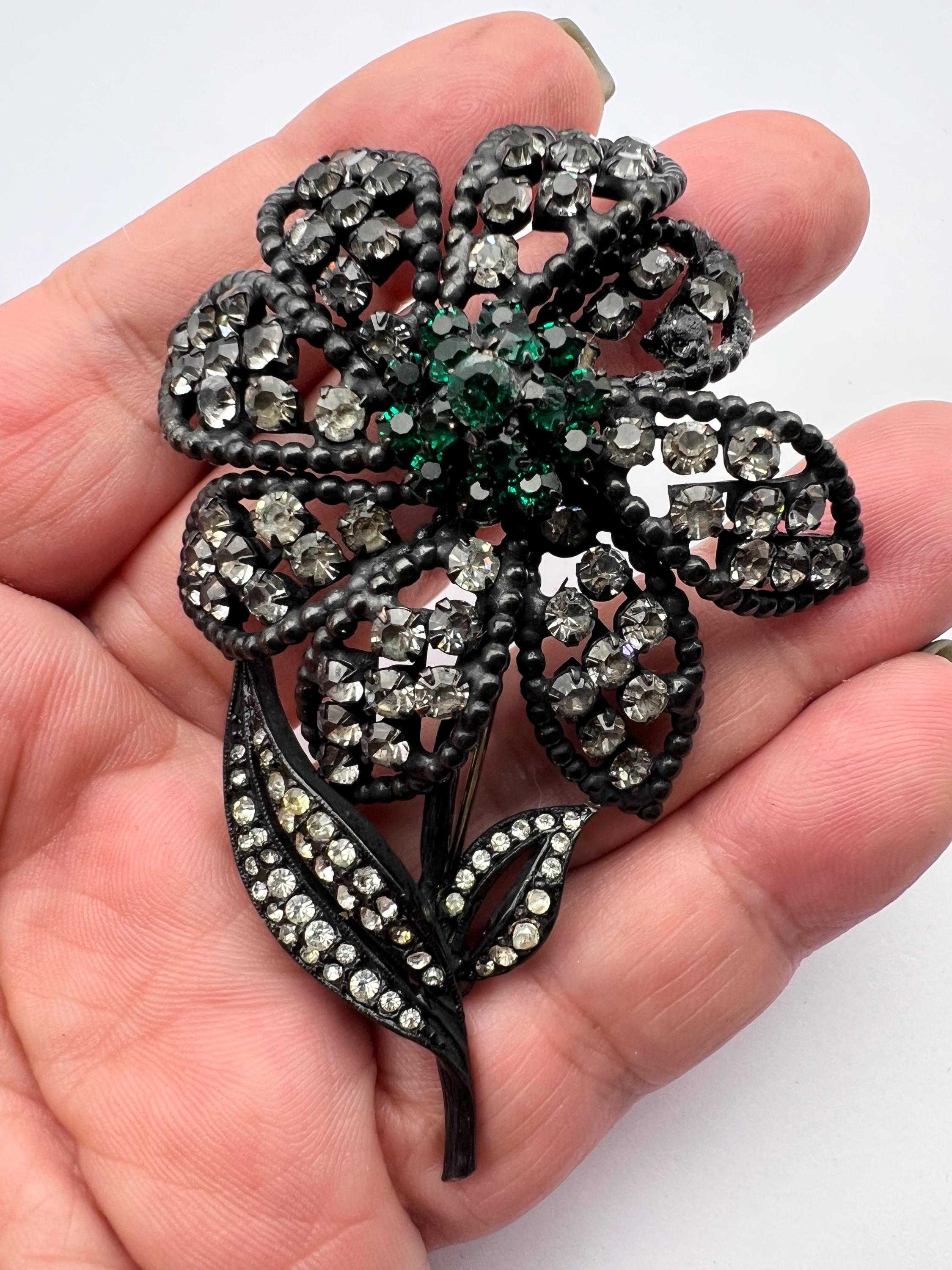 Rare 1961 Art Nouveau Weiss Japanned Setting (black Enamel) Flower