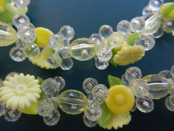 1950s M.West Germany Lucite Flower Necklace - cri… - image 7
