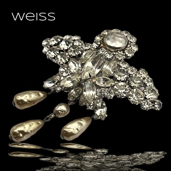 Weiss Rhinestone & Baroque Pearl Dangling Brooch … - image 2