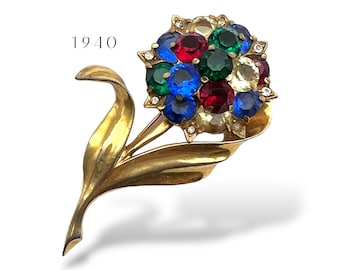 Very lovely 1940s antique large distinctive flower brooch - vibrant openback multicolor stones and rich gold tone - Art.764/3 -