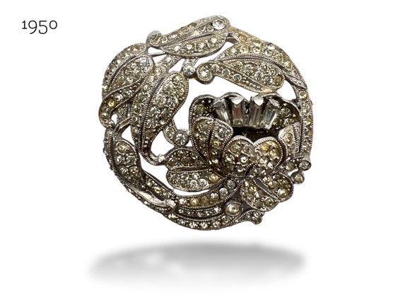 Deco style Diamante floral design brooch - clear … - image 1