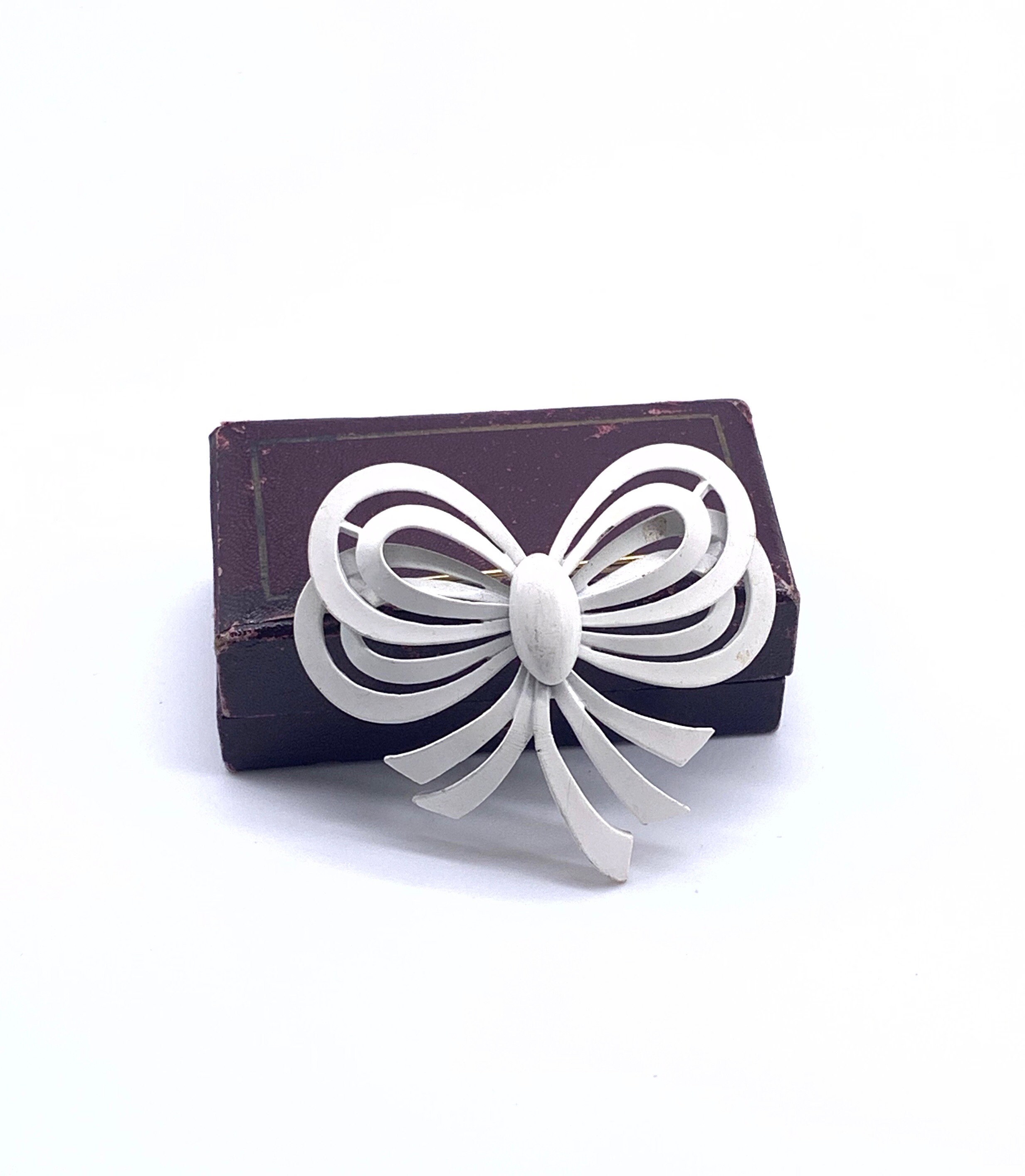 Beautiful Monet Multi-loops Bow Brooch Matte White Enamel Amazing ...
