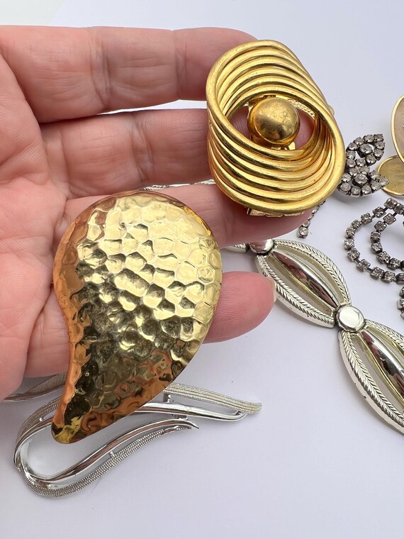 Vintage Lot  costume jewelry, Vtg collection, 11 pieces, some signed - lovely intense brightness- vintage lot-art.119 View 5