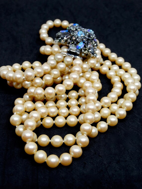 High-end 3 strands cascade lustrous ivory simulat… - image 2
