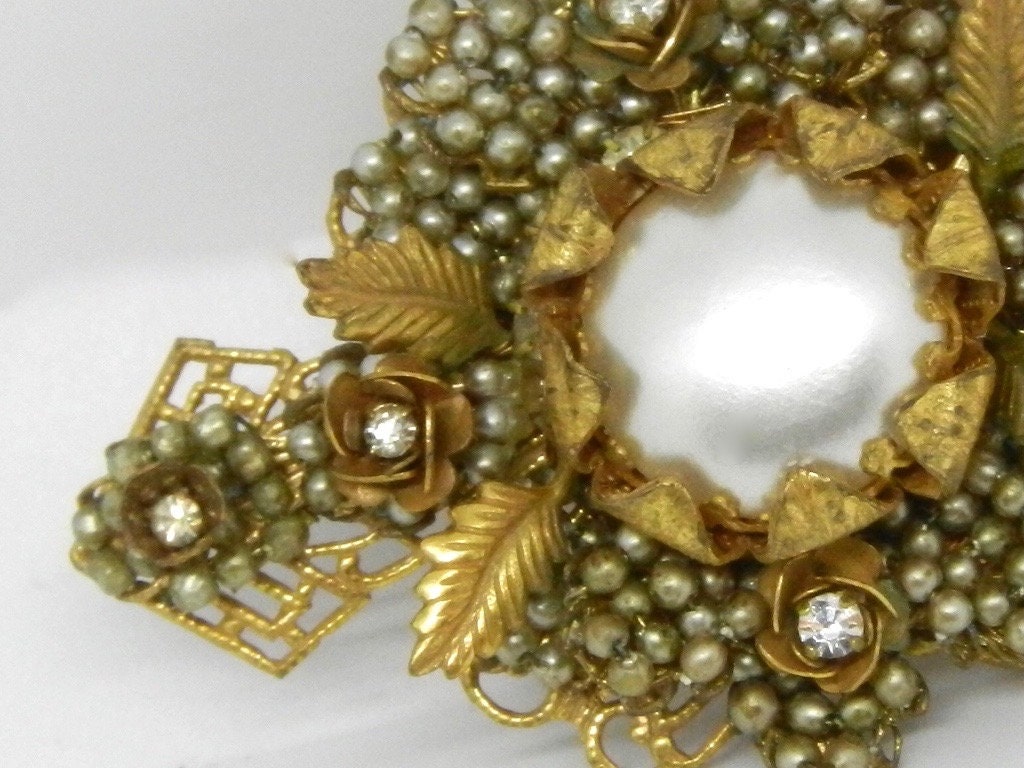 スタンレー ハグラーのパール、カボション、ラインストーンのブローチ