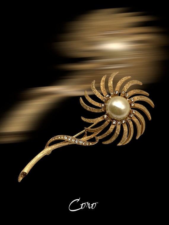 Broche Vintage Signée Coro - Motif Floral/Starburst En Strass Clair Sur Monture Goldtone, Occasion