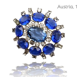 Alluring Austrian quality open-backed  stones brooch - Intense blue  and sparkling clear crystals  in a elegant oval form - Art.806/6